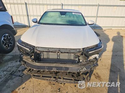 Piąte zdjęcie samochodu w środku: 2023 HONDA ACCORD TOURING HYBRID VIN:1HGCY2F88PA024910 - miniatura