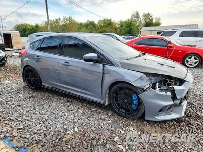Czwarte zdjęcie samochodu z boku: 2017 FORD FOCUS RS VIN:WF0DP3TH8H4121313 - miniatura