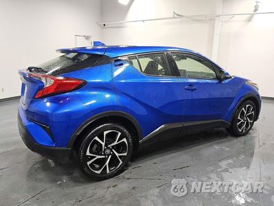 Trzecie zdjęcie samochodu z tyłu: 2021 TOYOTA C-HR XLE VIN:JTNKHMBX5M1099672 - miniatura
