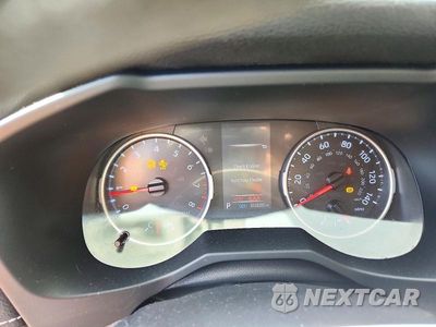 Zdjęcie 9 z 13 samochodu: 2019 TOYOTA RAV4 LE VIN:JTMF1RFV4KJ014317 - miniatura