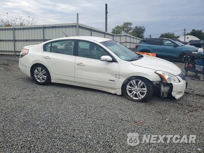 Czwarte zdjęcie samochodu z boku: 2010 NISSAN ALTIMA HYBRID VIN:1N4CL2AP7AC192910 - miniatura