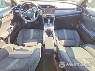 Zdjęcie 8 z 12 samochodu: 2017 HONDA CIVIC EX VIN:2HGFC1F30HH632305 - miniatura