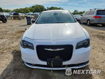 Piąte zdjęcie samochodu w środku: 2019 CHRYSLER 300 TOURING VIN:2C3CCAAG3KH722989 - miniatura