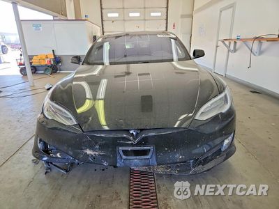 Piąte zdjęcie samochodu w środku: 2018 TESLA MODEL S VIN:5YJSA1E26JF266762 - miniatura