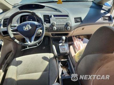 Zdjęcie 8 z 12 samochodu: 2010 HONDA CIVIC LX VIN:2HGFA1F50AH584706 - miniatura