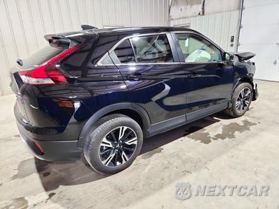 Trzecie zdjęcie samochodu z tyłu: 2026 MITSUBISHI ECLIPSE CROSS SE VIN:JA4ATWAA5TZ041661 - miniatura
