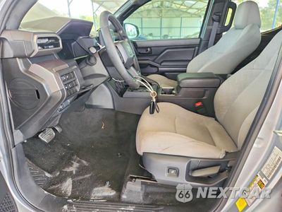 Zdjęcie 7 z 12 samochodu: 2024 TOYOTA TACOMA SR5 VIN:3TMKB5FN7RM024003 - miniatura