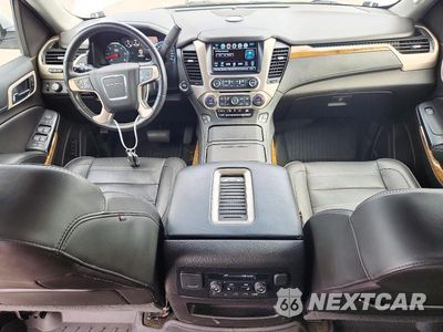 Zdjęcie 8 z 13 samochodu: 2017 GMC YUKON XL DENALI VIN:1GKS2HKJ9HR215184 - miniatura