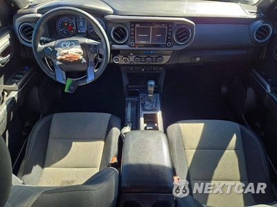 Zdjęcie 8 z 12 samochodu: 2022 TOYOTA TACOMA TRD SPORT VIN:3TMCZ5AN7NM512014 - miniatura