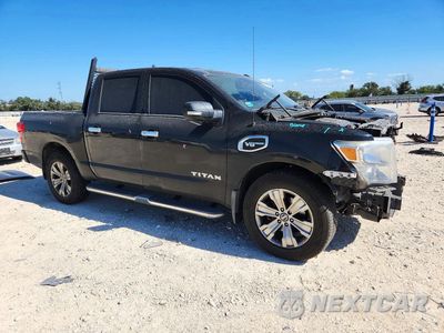 Czwarte zdjęcie samochodu z boku: 2017 NISSAN TITAN S VIN:1N6AA1E61HN563509 - miniatura