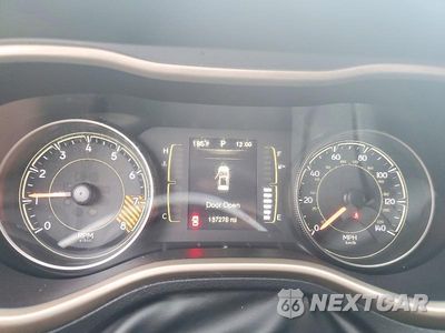 Zdjęcie 9 z 13 samochodu: 2014 JEEP CHEROKEE LATITUDE VIN:1C4PJMCS2EW152513 - miniatura