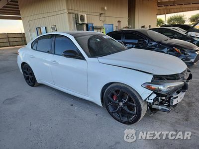 Czwarte zdjęcie samochodu z boku: 2020 ALFA ROMEO GIULIA VIN:ZARFAMANXL7635480 - miniatura