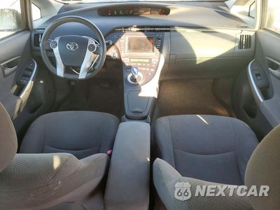 Zdjęcie 8 z 12 samochodu: 2010 TOYOTA PRIUS III VIN:JTDKN3DU3A0088245 - miniatura