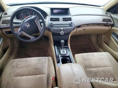 Zdjęcie 8 z 12 samochodu: 2010 HONDA ACCORD LXP VIN:1HGCP2F44AA031649 - miniatura
