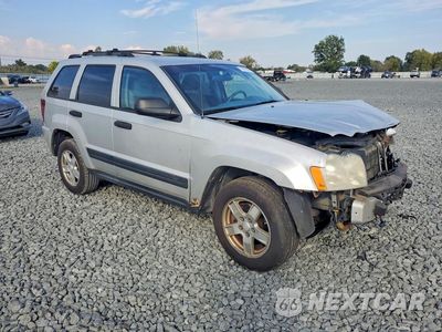 Czwarte zdjęcie samochodu z boku: 2006 JEEP GRAND CHEROKEE LAREDO VIN:1J4GR48K06C201240 - miniatura