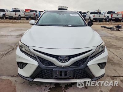 Piąte zdjęcie samochodu w środku: 2019 TOYOTA CAMRY XSE VIN:4T1B61HK2KU773806 - miniatura