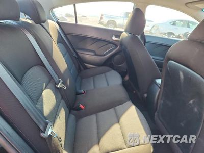 Zdjęcie 10 z 12 samochodu: 2017 KIA FORTE LX VIN:3KPFK4A79HE078285 - miniatura