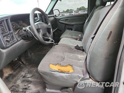 Zdjęcie 7 z 13 samochodu: 2004 CHEVROLET SILVERADO C2500 HEAVY DUTY VIN:1GCHC29U44E171371 - miniatura