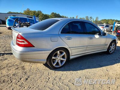 Trzecie zdjęcie samochodu z tyłu: 2007 MERCEDES-BENZ C-CLASS VIN:WDDRF52H27E025717 - miniatura