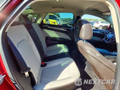 Zdjęcie 10 z 12 samochodu: 2020 FORD FUSION SE VIN:3FA6P0HD0LR104754 - miniatura