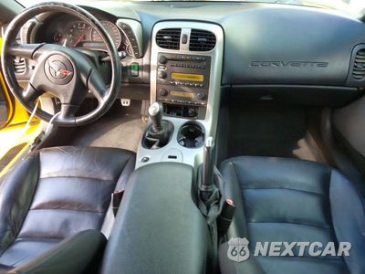 Zdjęcie 8 z 12 samochodu: 2005 CHEVROLET CORVETTE VIN:1G1YY22U955135827 - miniatura