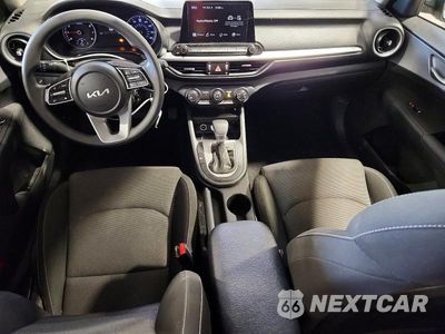 Zdjęcie 8 z 12 samochodu: 2023 KIA FORTE LXS VIN:3KPF24AD6PE571040 - miniatura
