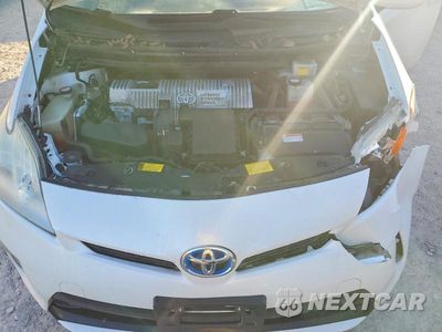 Zdjęcie 11 z 12 samochodu: 2015 TOYOTA PRIUS TWO VIN:JTDKN3DU3F1881658 - miniatura