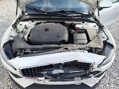 Zdjęcie 12 z 13 samochodu: 2021 VOLVO V60 CROSS COUNTRY T5 MOMENTUM VIN:YV4102WK6M1074688 - miniatura