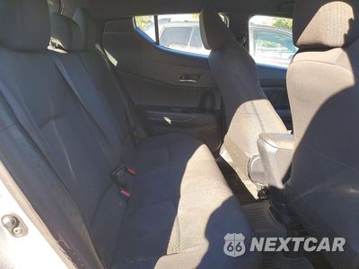 Zdjęcie 10 z 12 samochodu: 2018 TOYOTA C-HR XLE PREMIUM VIN:NMTKHMBX2JR040791 - miniatura