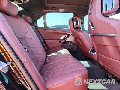 Zdjęcie 10 z 12 samochodu: 2025 BMW 740 I VIN:WBA23EH04SCU59046 - miniatura