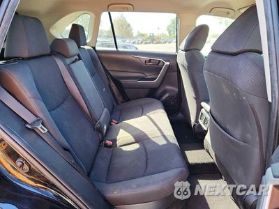 Zdjęcie 11 z 13 samochodu: 2019 TOYOTA RAV4 LE VIN:JTMLWRFV0KD015712 - miniatura
