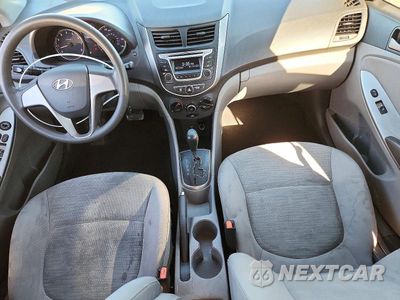 Zdjęcie 8 z 12 samochodu: 2016 HYUNDAI ACCENT SE VIN:KMHCT4AE7GU951641 - miniatura