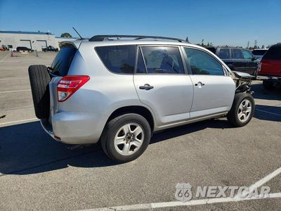 Trzecie zdjęcie samochodu z tyłu: 2012 TOYOTA RAV4 BASE VIN:2T3KK4DV1CW018197 - miniatura