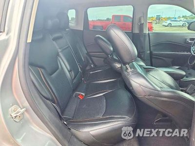 Zdjęcie 10 z 12 samochodu: 2019 JEEP COMPASS LIMITED VIN:3C4NJCCB4KT711322 - miniatura