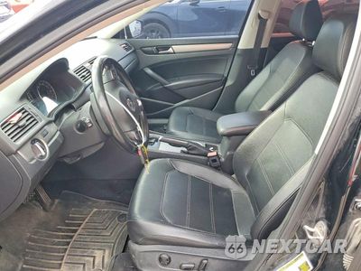 Zdjęcie 7 z 12 samochodu: 2015 VOLKSWAGEN PASSAT SE VIN:1VWBV7A38FC019069 - miniatura