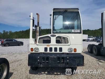 Piąte zdjęcie samochodu w środku: 2017 AUTOCAR XSPOTTER YARD TRUCK VIN:516H4GB20HH222088 - miniatura