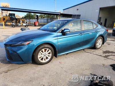 2025 TOYOTA CAMRY LE 4T1DAACK8SU075053 - główne zdjęcie licytacji z USA - miniatura
