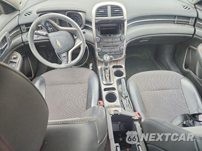 Zdjęcie 8 z 12 samochodu: 2015 CHEVROLET MALIBU 1LT VIN:1G11C5SL9FF164460 - miniatura