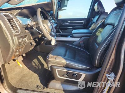 Zdjęcie 7 z 12 samochodu: 2020 RAM 1500 LARAMIE VIN:1C6SRFJT3LN324164 - miniatura