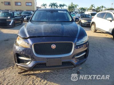 Piąte zdjęcie samochodu w środku: 2017 JAGUAR F-PACE R - SPORT VIN:SADCL2BV3HA895602 - miniatura