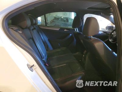 Zdjęcie 10 z 13 samochodu: 2013 VOLKSWAGEN JETTA GLI VIN:3VW4T7AJ0DM283184 - miniatura
