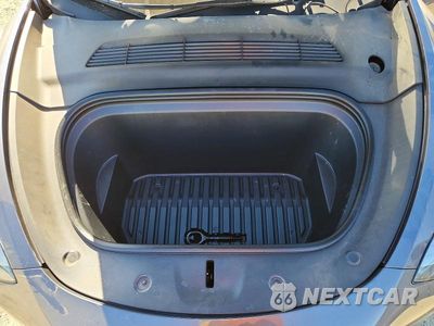 Zdjęcie 11 z 12 samochodu: 2023 TESLA MODEL Y VIN:7SAYGAEE6PF632458 - miniatura