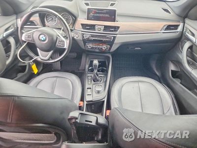 Zdjęcie 8 z 14 samochodu: 2017 BMW X1 XDRIVE28I VIN:WBXHT3Z38H4A54911 - miniatura