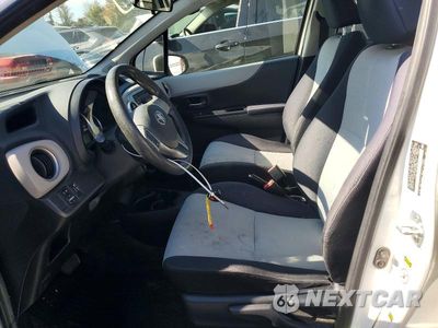 Zdjęcie 7 z 12 samochodu: 2013 TOYOTA YARIS 5-DOOR LE VIN:JTDKTUD3XDD562112 - miniatura