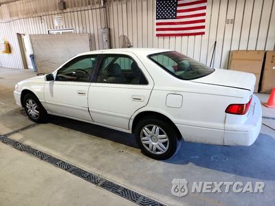 Drugie zdjęcie samochodu z przodu: 2000 TOYOTA CAMRY LE VIN:4T1BG22K2YU972004 - miniatura