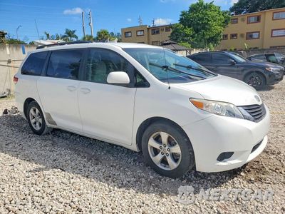 Czwarte zdjęcie samochodu z boku: 2011 TOYOTA SIENNA LE VIN:5TDKK3DC4BS061473 - miniatura