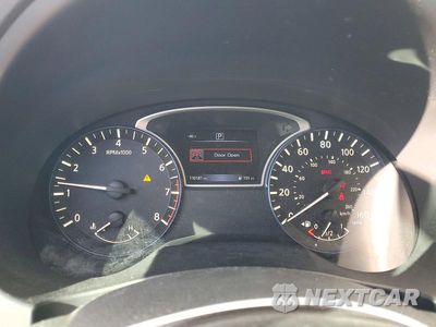 Zdjęcie 9 z 12 samochodu: 2017 NISSAN ALTIMA 2.5 SR VIN:1N4AL3AP2HN359623 - miniatura