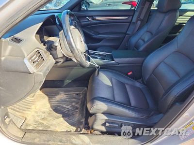 Zdjęcie 7 z 12 samochodu: 2019 HONDA ACCORD SPORT VIN:1HGCV1F31KA010539 - miniatura
