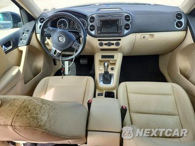 Zdjęcie 8 z 13 samochodu: 2016 VOLKSWAGEN TIGUAN S VIN:WVGAV7AX6GW561591 - miniatura