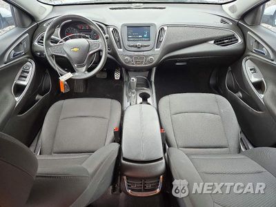 Zdjęcie 8 z 12 samochodu: 2016 CHEVROLET MALIBU LT VIN:1G1ZE5ST5GF356389 - miniatura